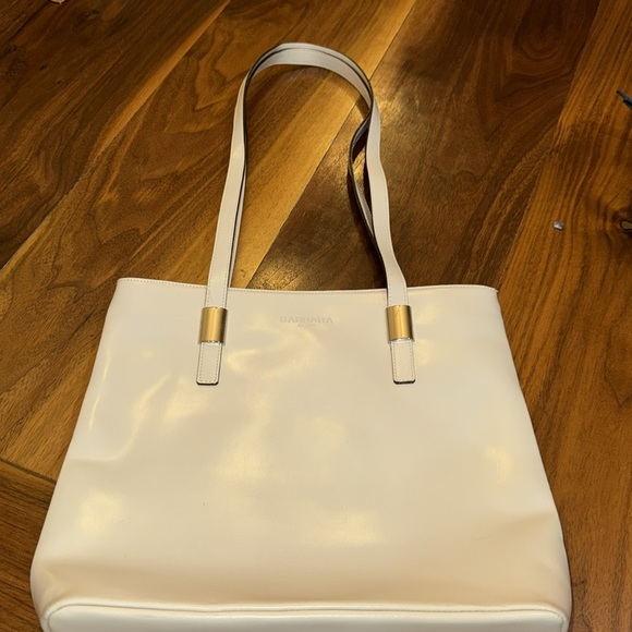 Barbara Milano Cream LeatherHandbag - Picture 6 of 8